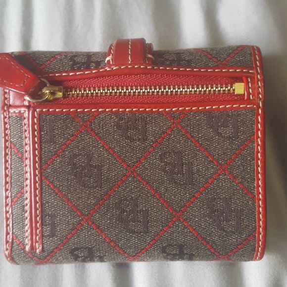 DOONEY & BOURKE SHOULDER BAG with Matching Wallet - Picture 5 of 6